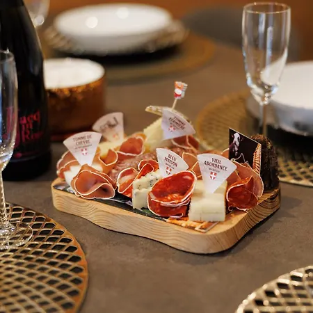 Apartment Au Le Pery, Vue Sur Le Mont De Grange *